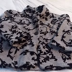 Classy black and grey jacket!